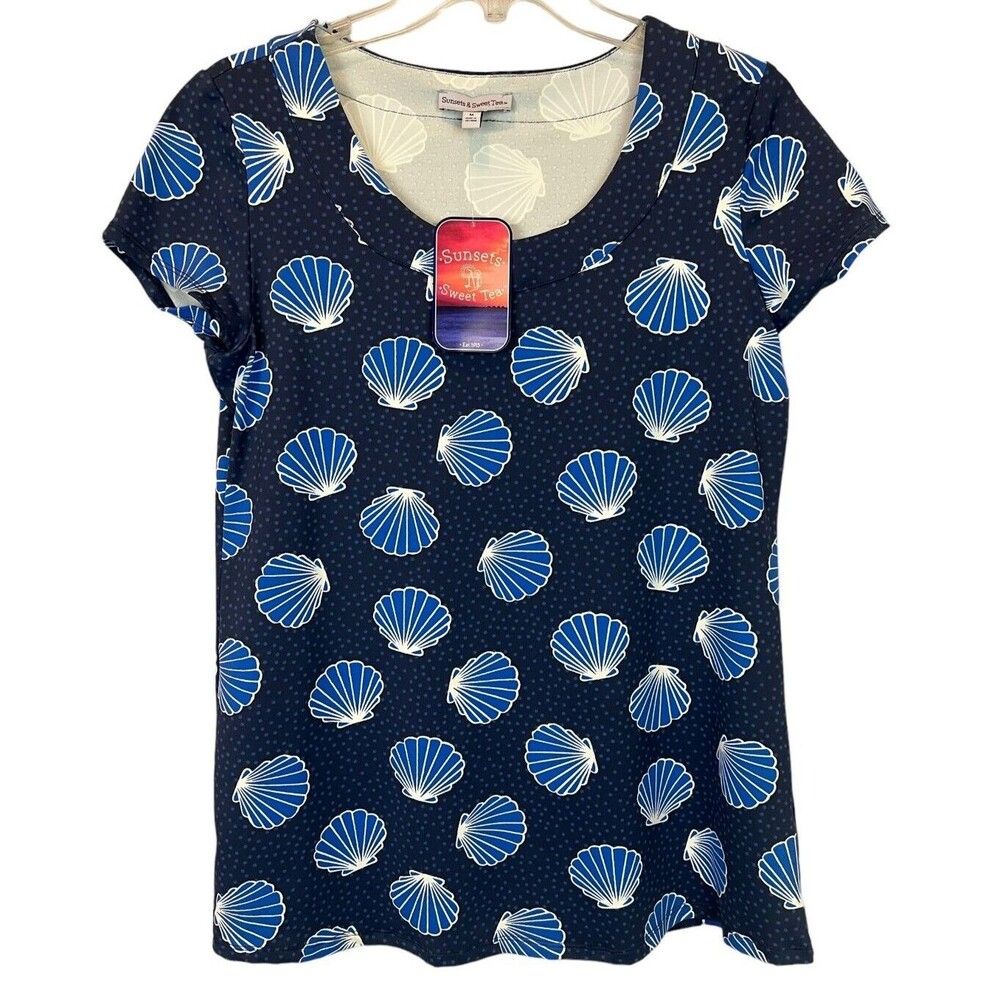 Sunsets & Sweet Tea UPF 50 The Anywhere Shirt  Womens M  NWT  Navy Print Top Tee